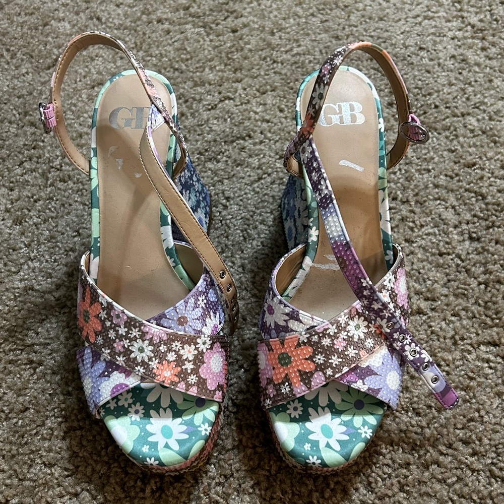 Gianni Bini Women's Floral Wedge Sandals - Multicolor- new, never worn
